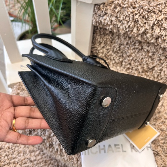 Mk new with tags bag - Picture 5 of 5